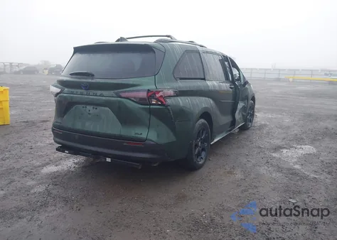 2025 Toyota Sienna Woodland Edition z USA, uszkodzony, nr VIN 5TDCSKFCXSS209959